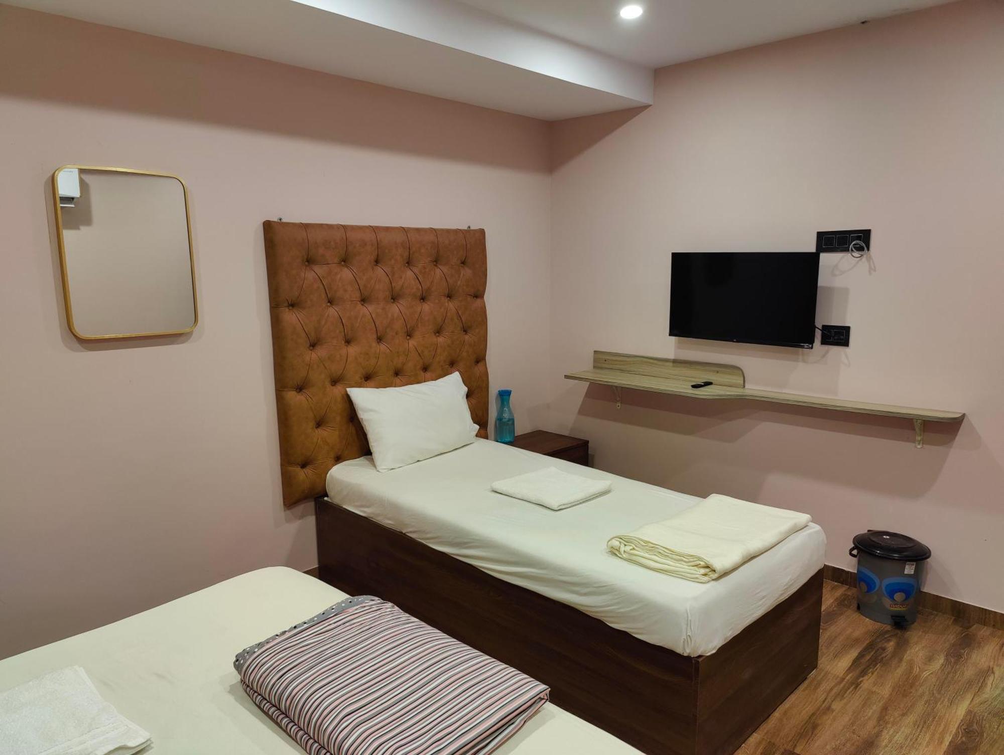 Hotel Garden View Inn - Near Nesco Mumbai Luaran gambar